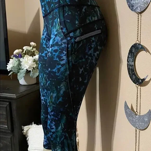 Lululemon leggings - Picture 6 of 9